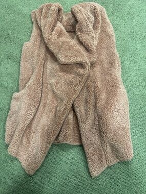 Knox Rose Plush Pink Vest